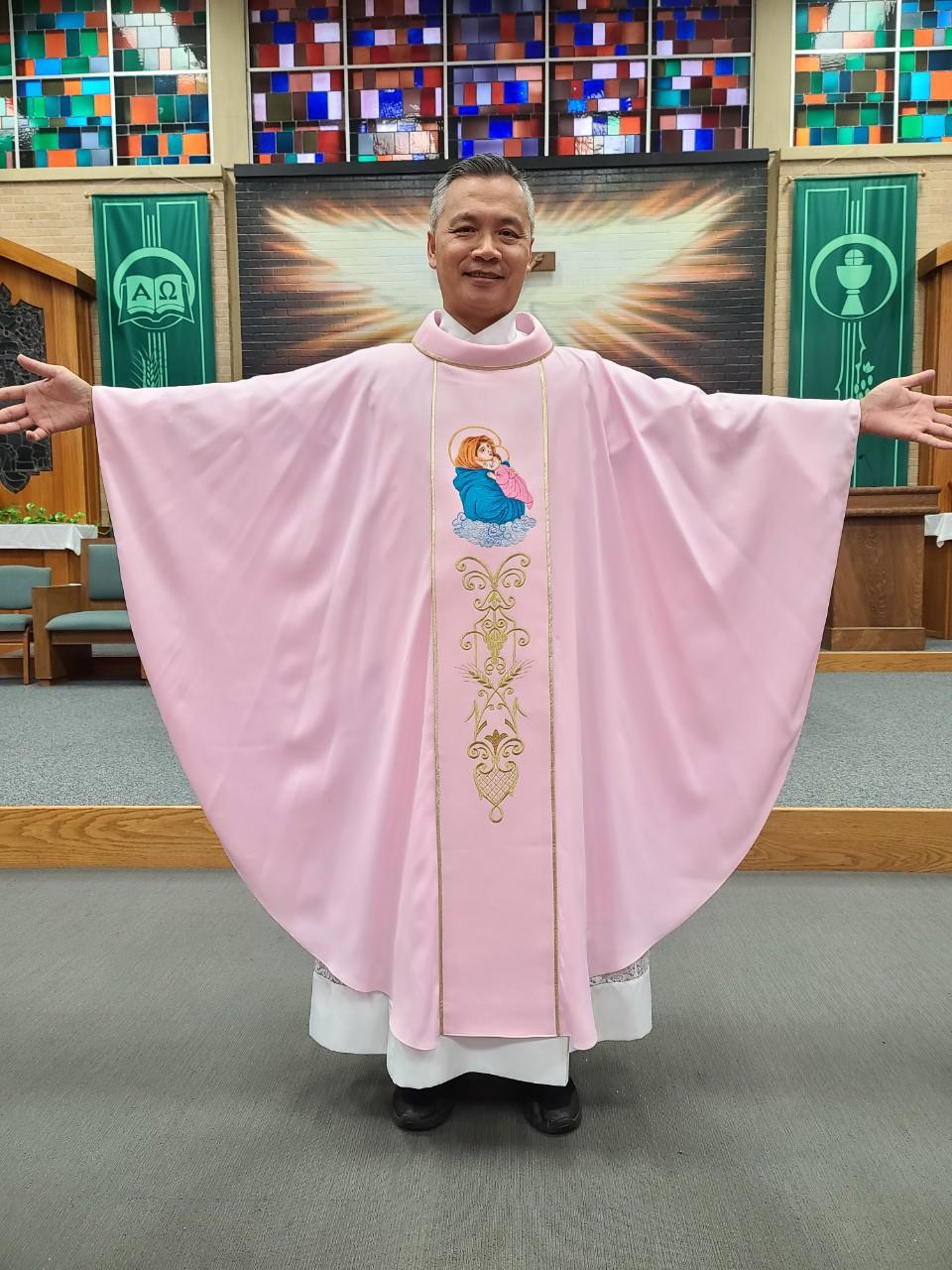PINK VESTMENT 02
