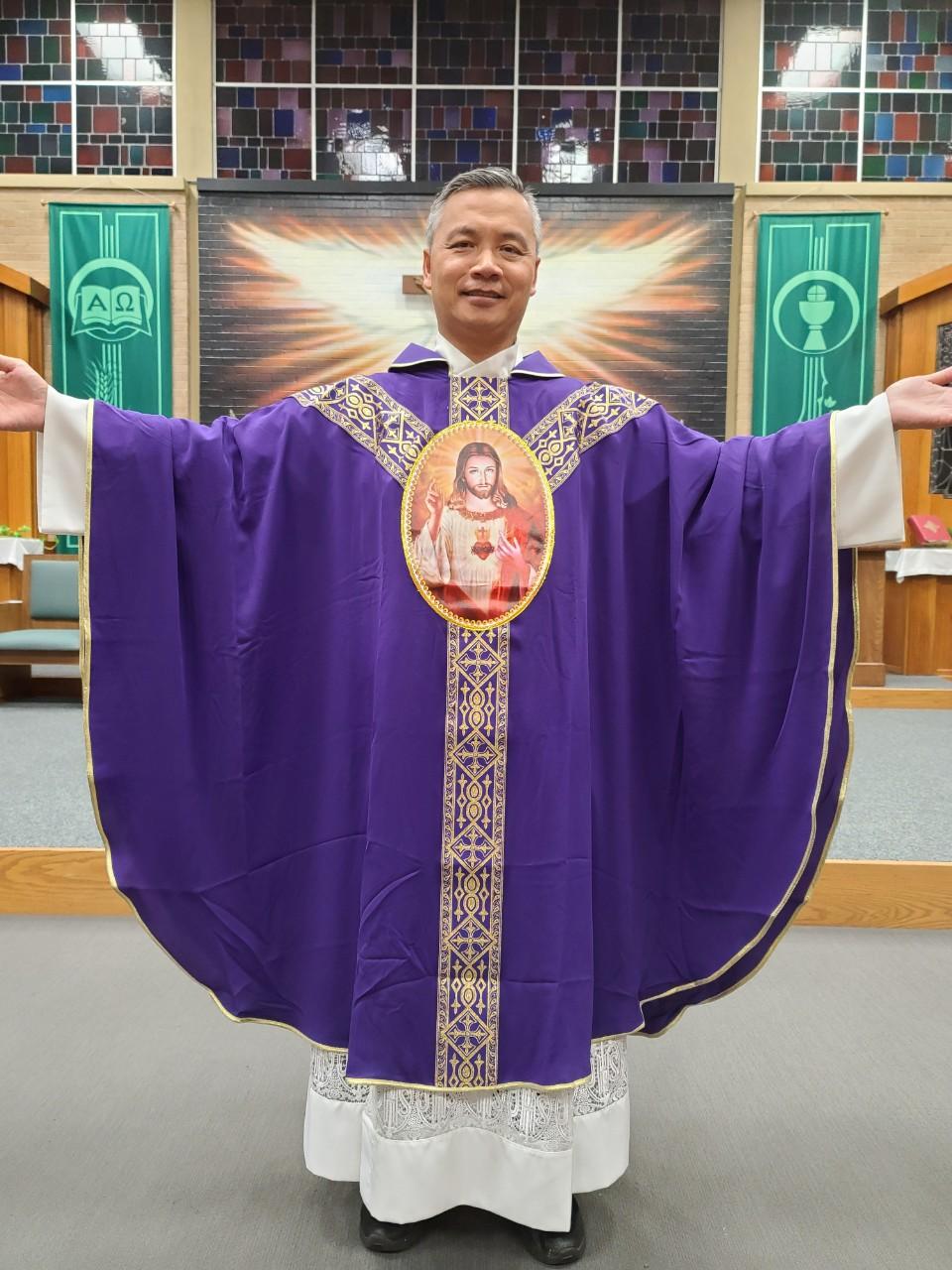 TWO HEARTS PURPLE VESTMENT